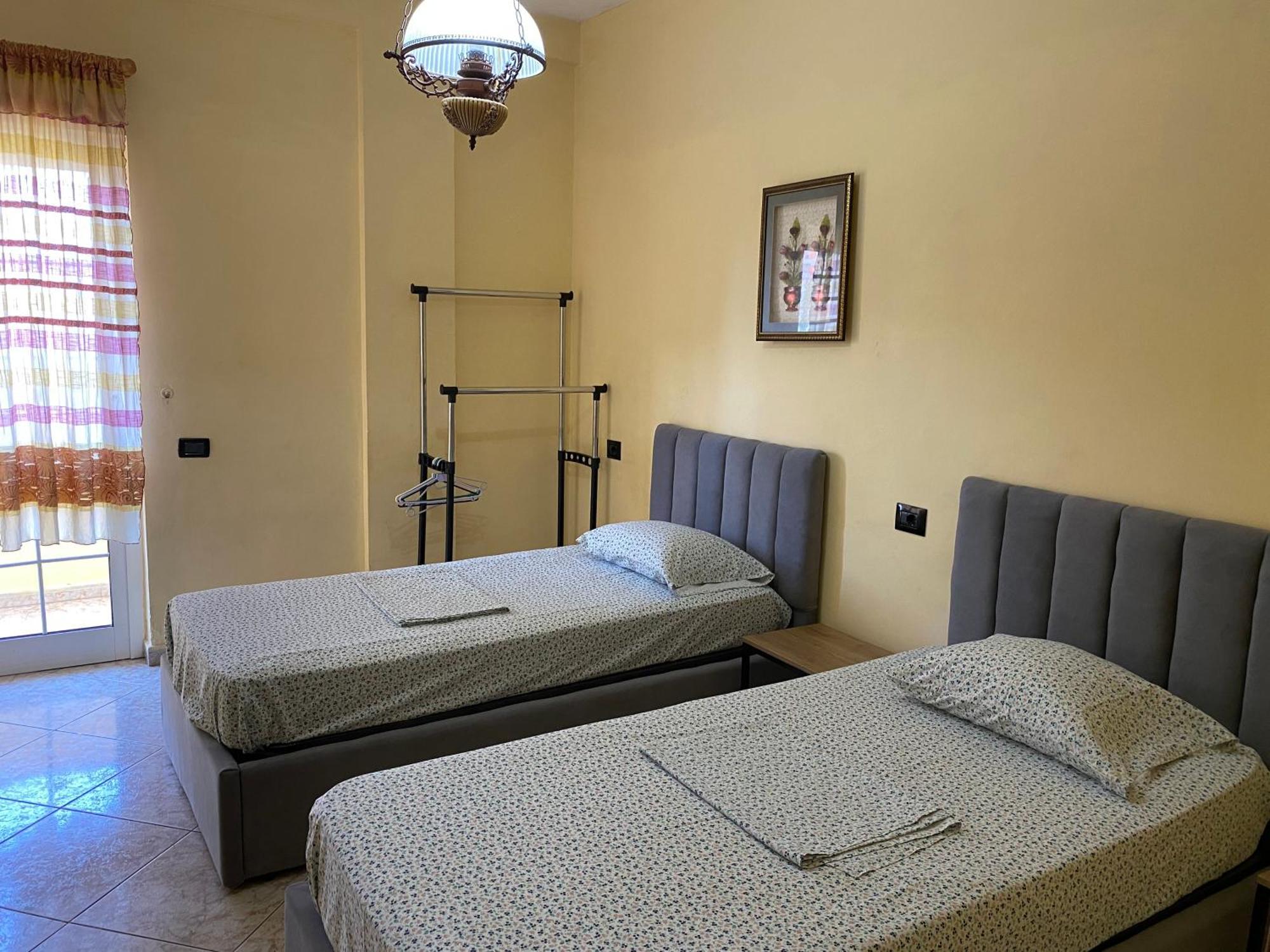 Tirana Apartment White Exteriör bild